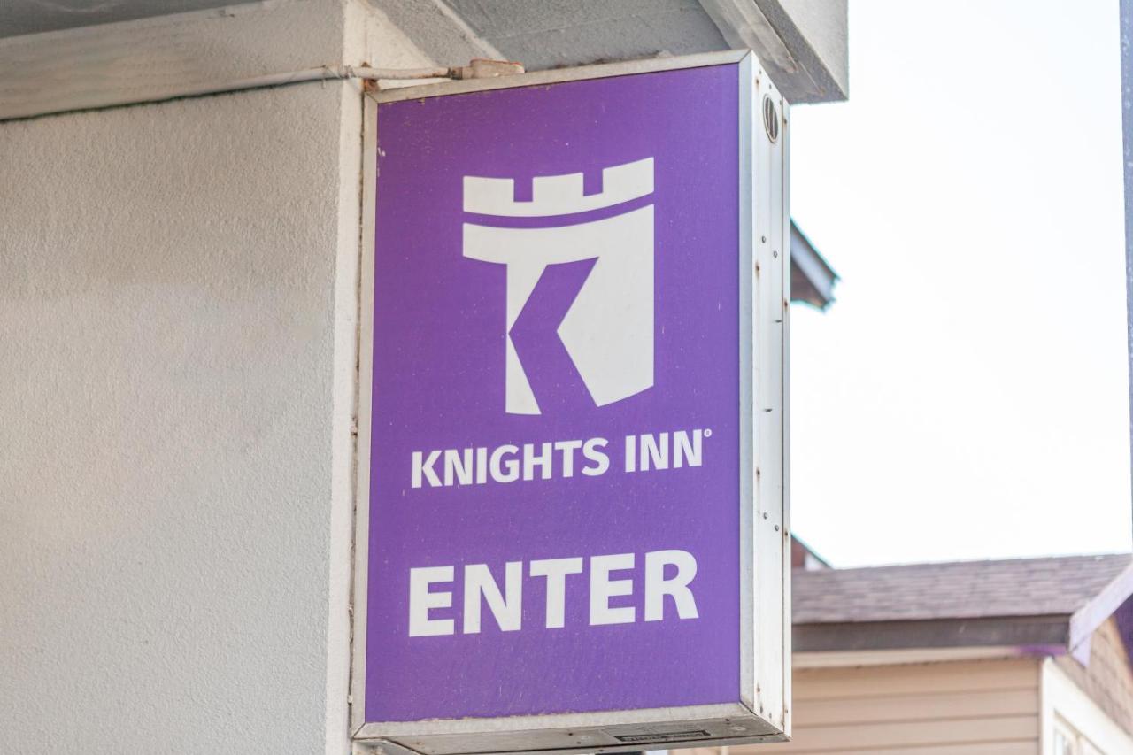 Knights Inn North Bay Exterior foto